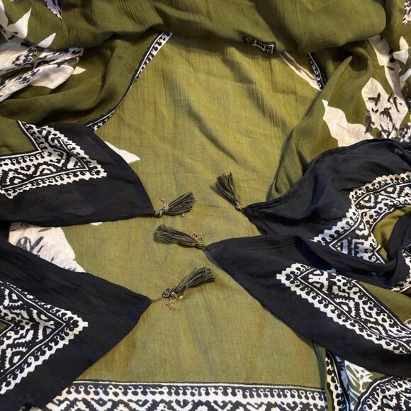 VINCE CAMUTO Green/White Floral Kimono Wrap Open Front Boho Cover Up One Size - Picture 9 of 10